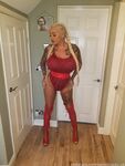 Onlyfans Leaked Photos - Bigbustyblondeuk - Photos