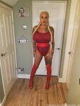 Onlyfans Leaked Photos - Bigbustyblondeuk - Photos