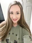 Onlyfans Leaked Photos - Momdd1998 - Photos