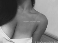 Onlyfans Leaked Photos - Sofia-Black - Photos
