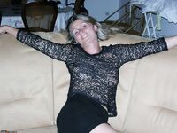 Homepornbay Amateur Photos - Curly Blond Housewife - Curly Housewife Photos Blond