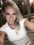 Onlyfans Leaked Photos - Wildwifebarbie-Photo-2908 - Photos