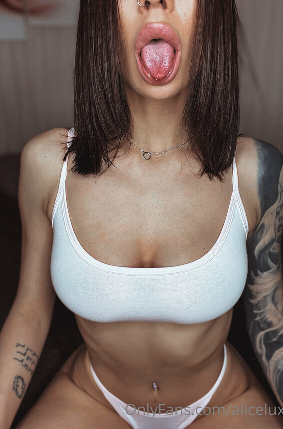 Aliceluxxx Photos