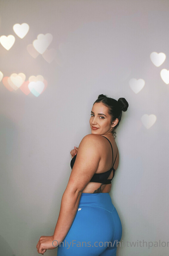 Hiitwithpaloma Photos