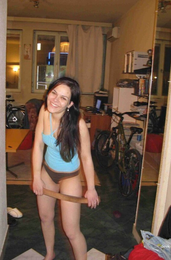 V Photos Devki Anus Ebat 5166 Nachal I Devku Vstavil Uno Palca Pizdu