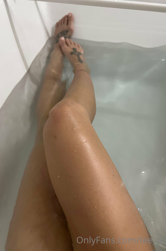 Tee-Leigh Photos