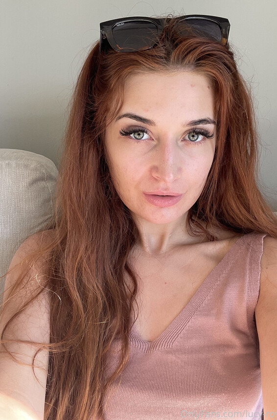 Lucy-Rose93 Photos