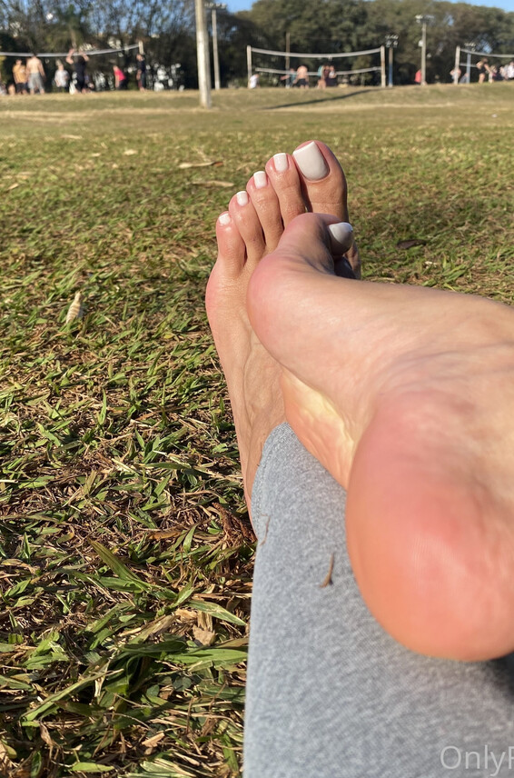 Kiffafeet Photos