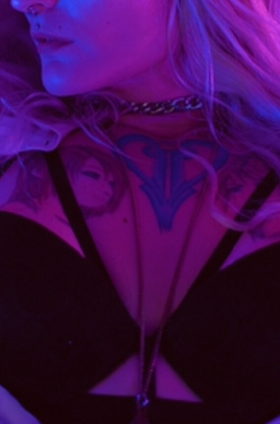 Ravensiryn Photos