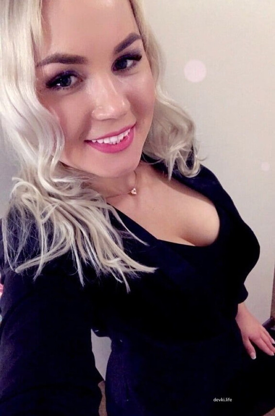 Selfi Soblaznitelnoe Ot Photos Devki Uno Blondinki 35134