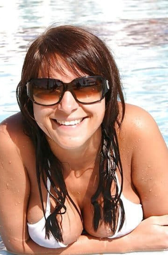 U Zagoraet Photos Devki Devka Bassejna 36881 Uno Topless