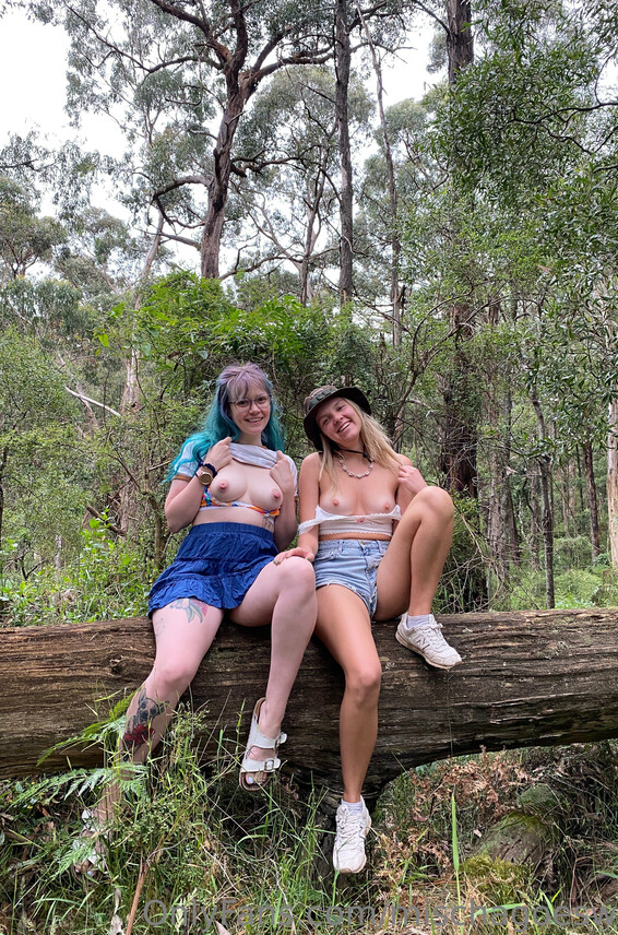 Mischagoeswild Photos