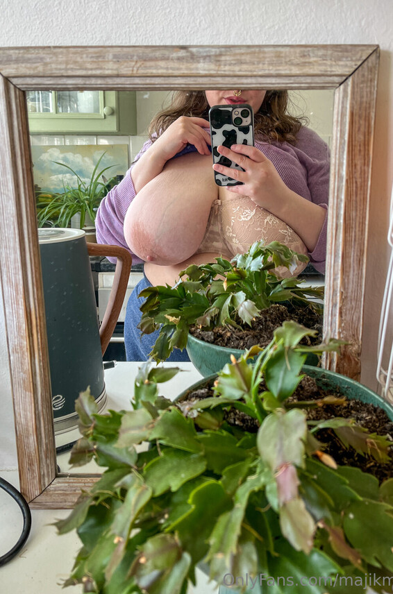 Majikmilk Photo Photos