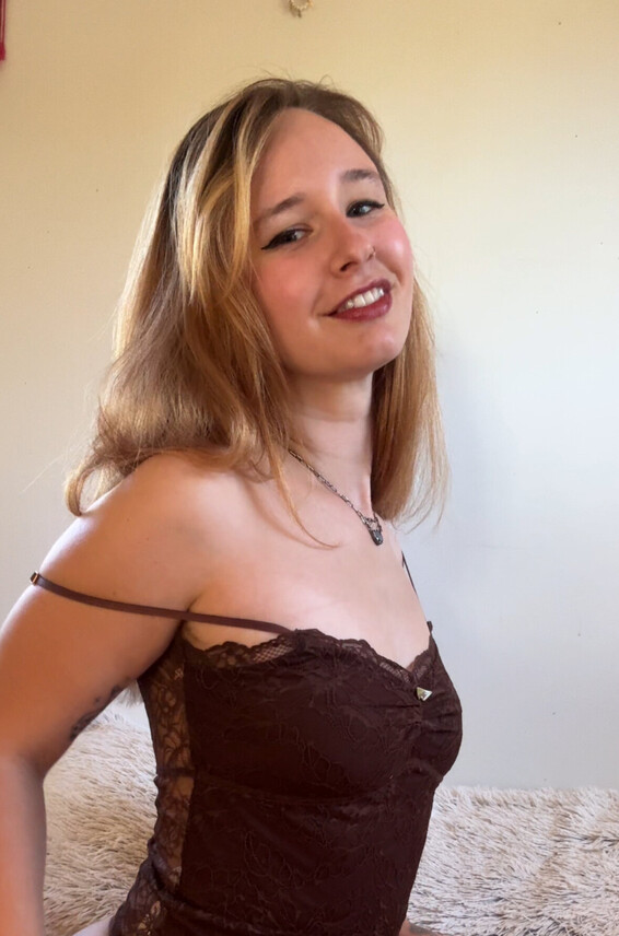 Amateur Photos Garnetlady22