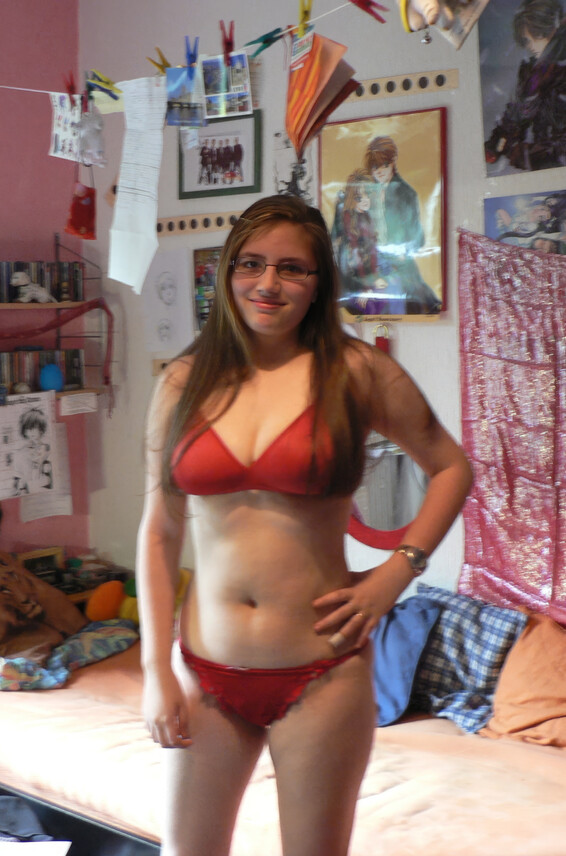 Exposed Photos Teeny Nerd Gf