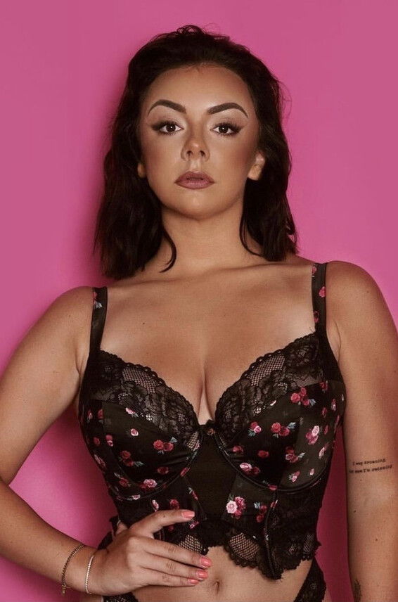 Amateur Meganavamiller Photos