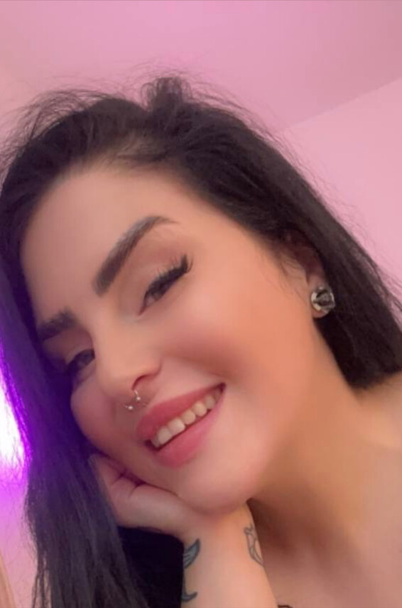 Amateur Iwannafklucy Photos