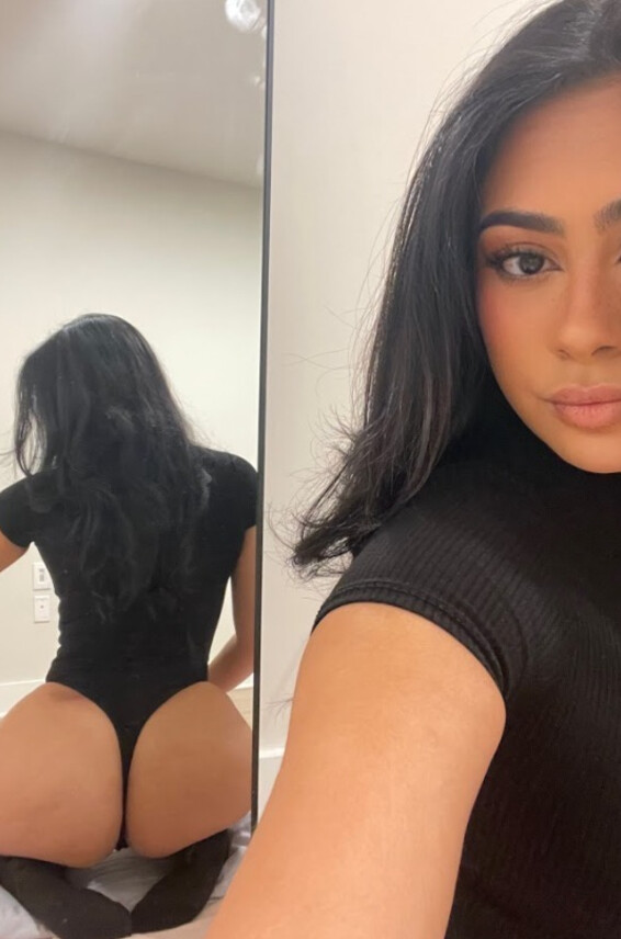 Amateur Kimkaye Photos